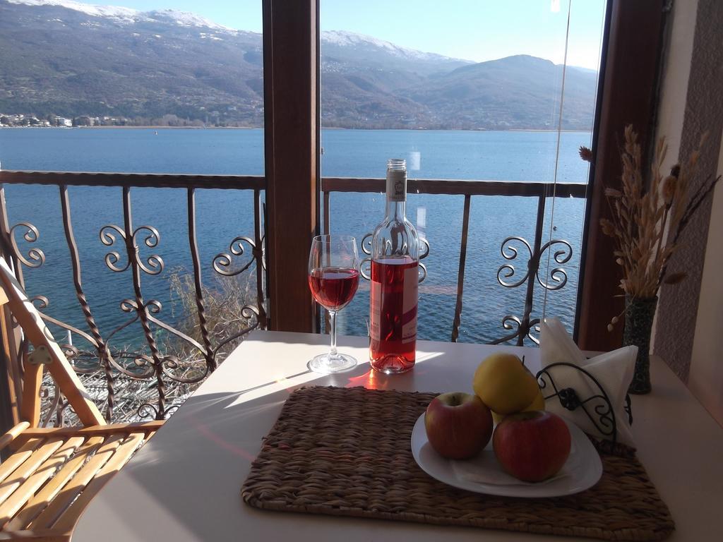 'By The Lake' Apartments Ohrid Bagian luar foto