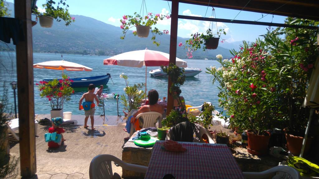 'By The Lake' Apartments Ohrid Bagian luar foto